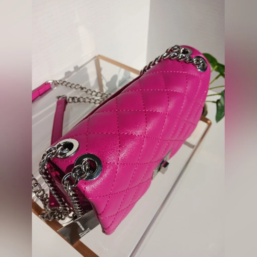 NWT INC - Quilted Crossbody Bag - Picture 9 of 16